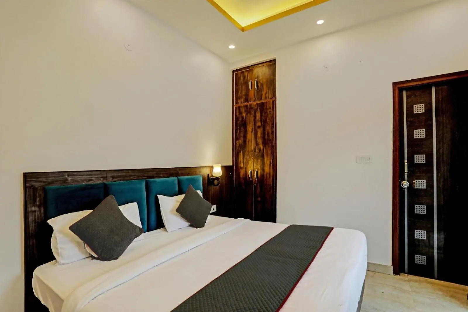 Hotel Grand King Plaza New Delhi