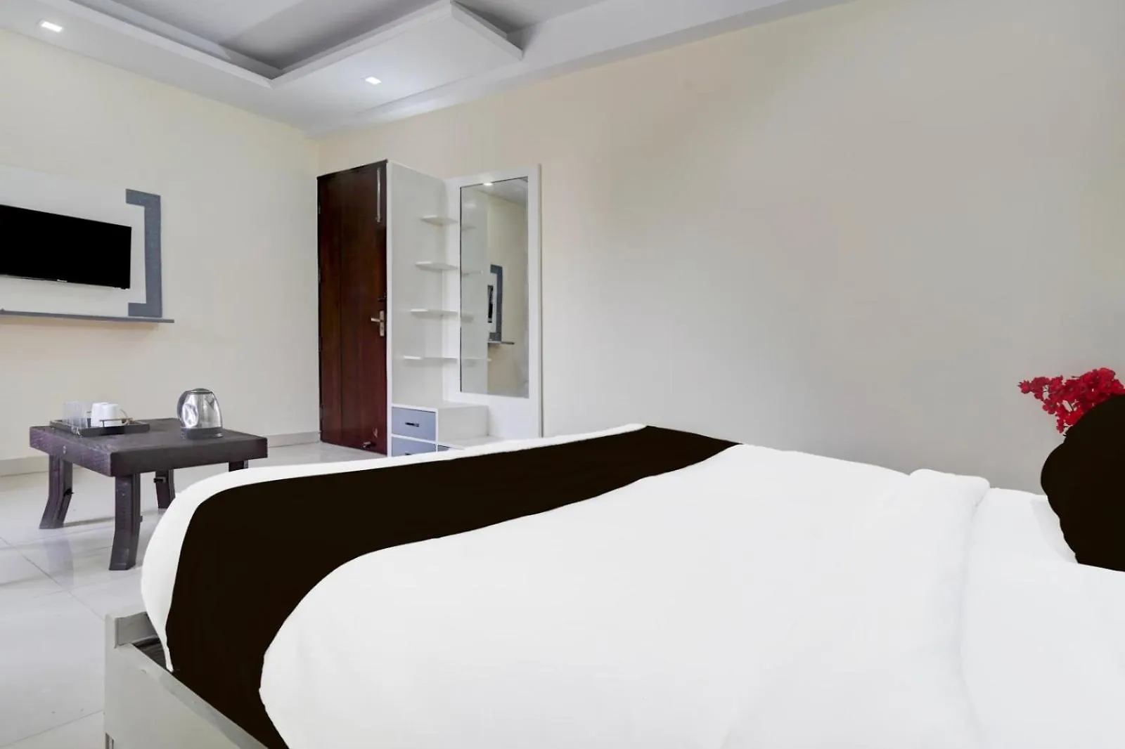 Hotel Grand King Plaza Nové Dillí 4*,