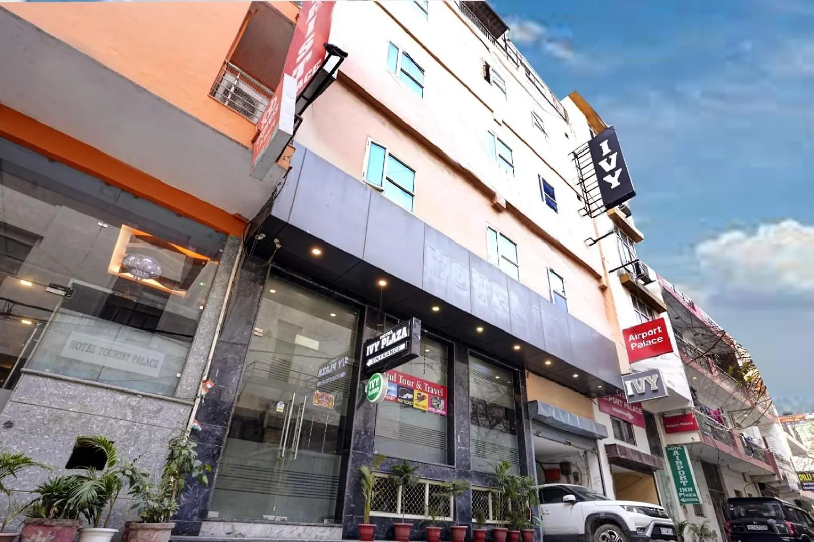 Hotel Grand King Plaza Nové Dillí